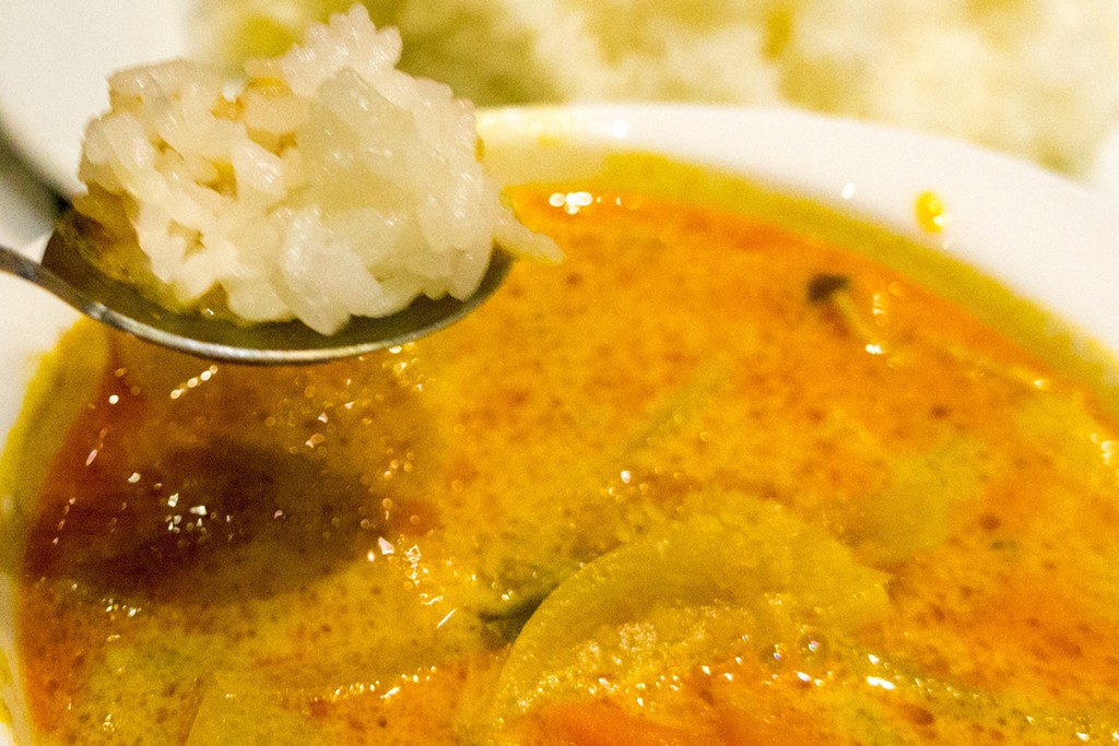 redcurry_rice_aparag