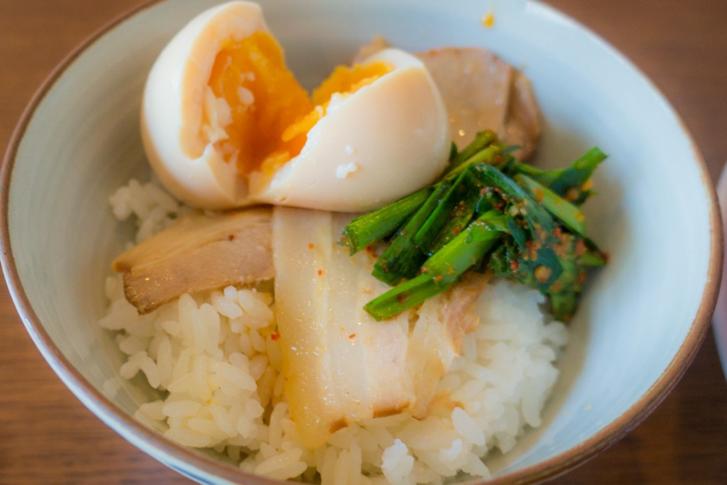 warakumeshi_waraku