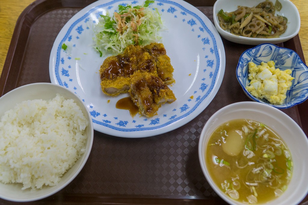 lunch_chikenkatsu_160108nakazaya