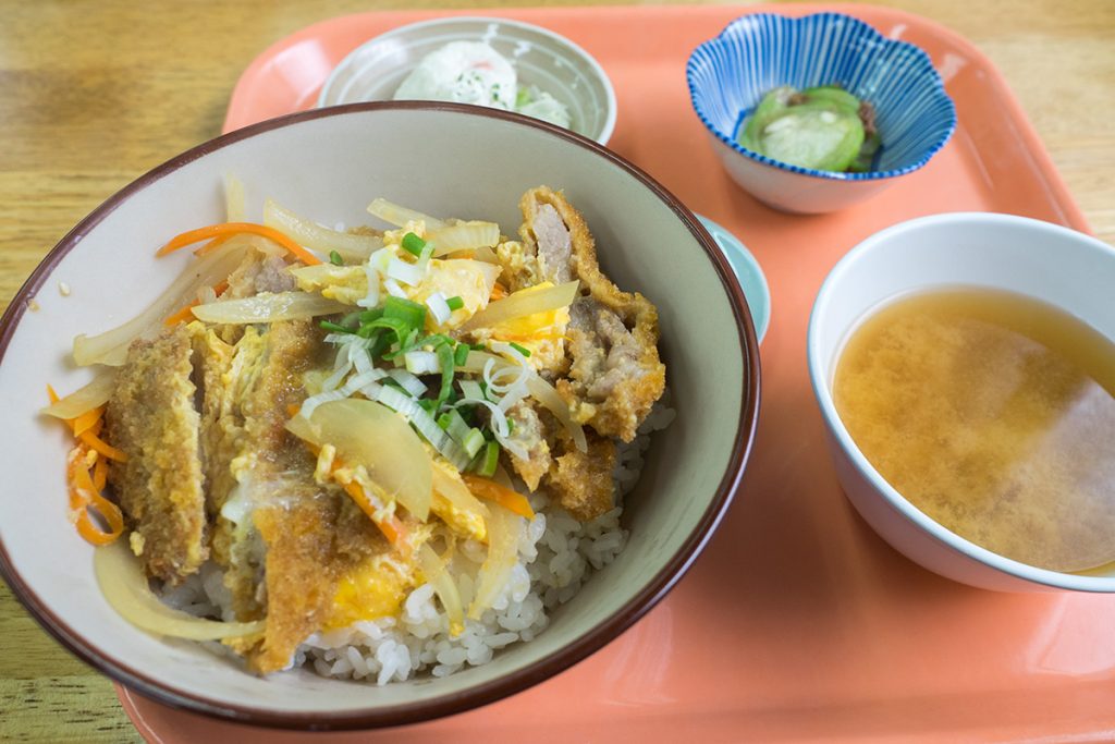 lunch_katsudon2_160810nakazaya